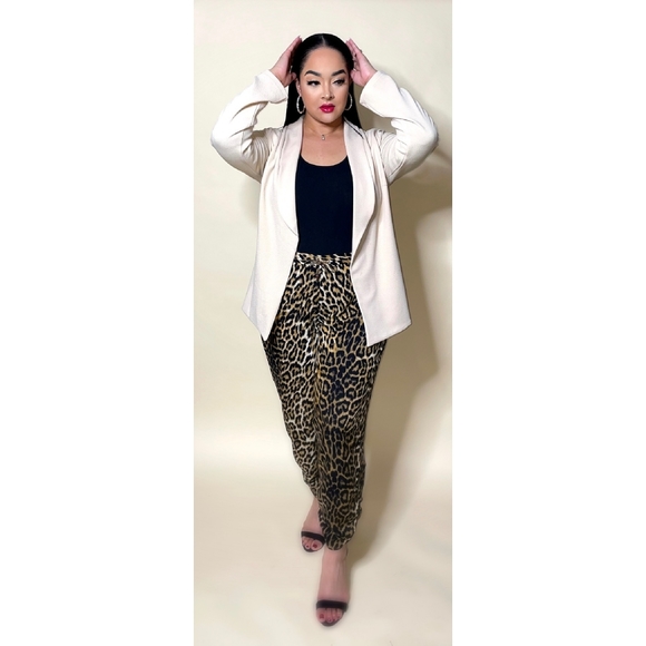 ⭐2X HP⭐ Nude Open-front Blazer - Picture 6 of 6